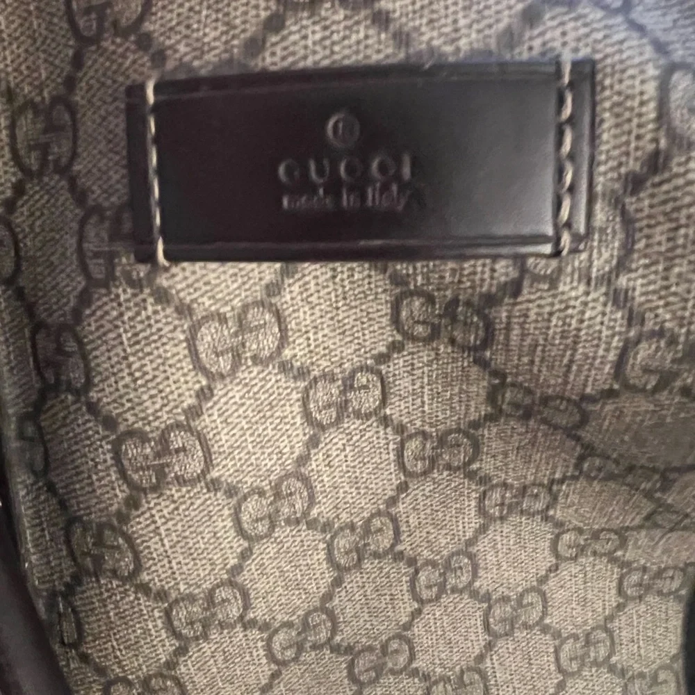 Gucci Brown Monogram Travel Bag - Picture 5 of 5